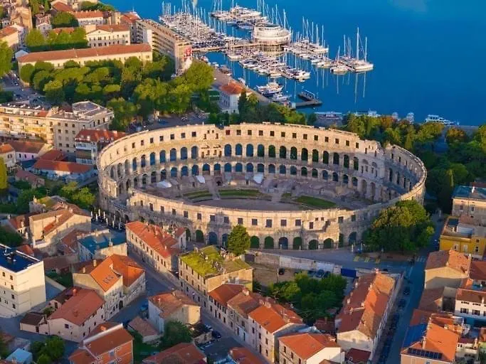 Apartament Domus Nostrae-Pula